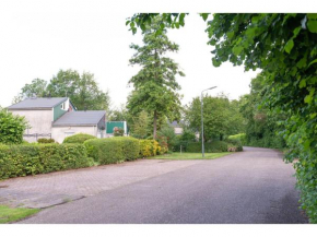 Nice holiday home in a quiet park near the Veerse Meer